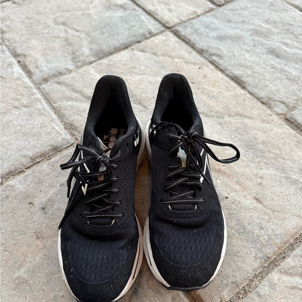 Diadora Black and White Athletic Men's Shoes